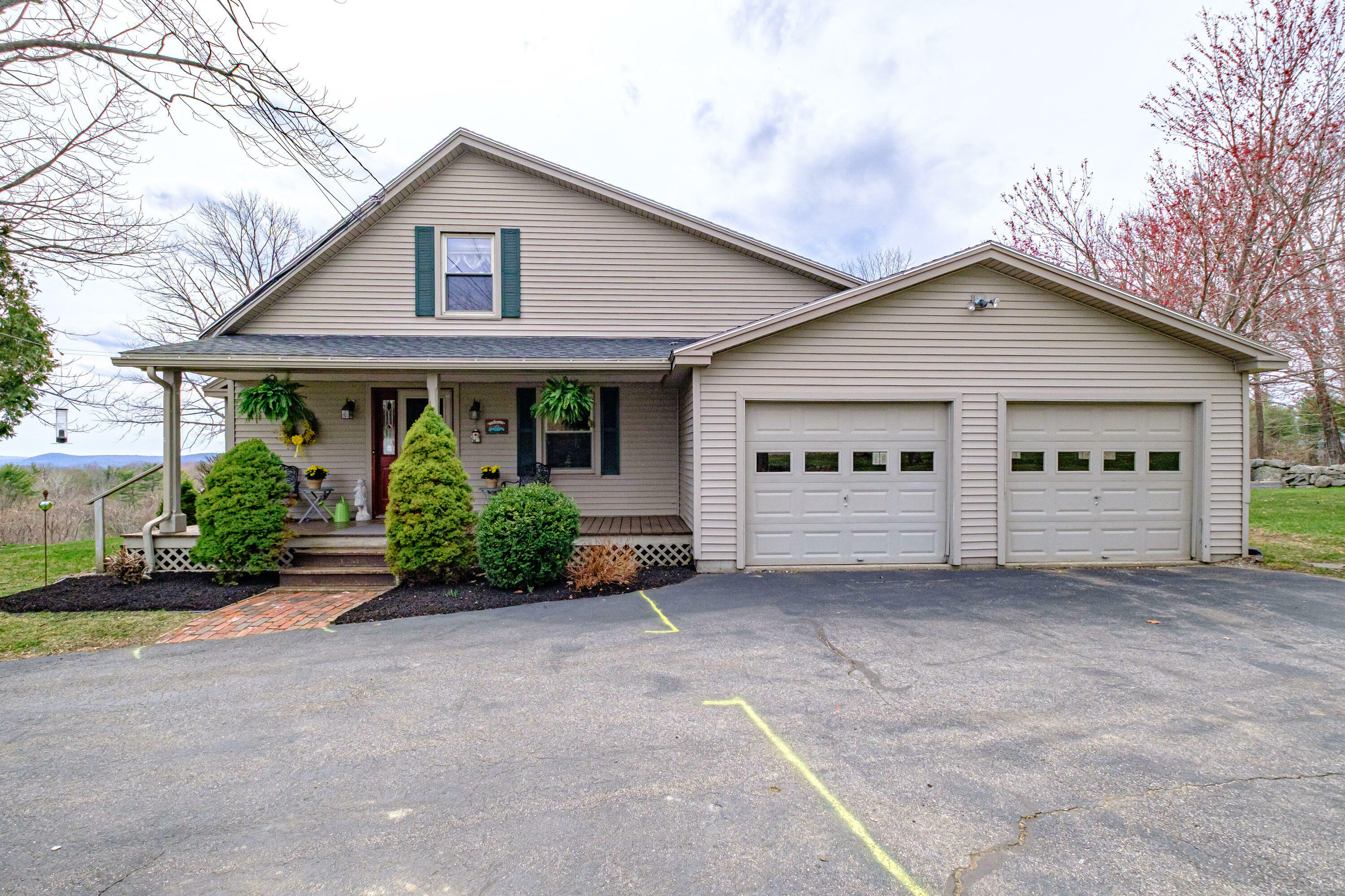 Property Photo: 438 Paris Hill Road ME 04281