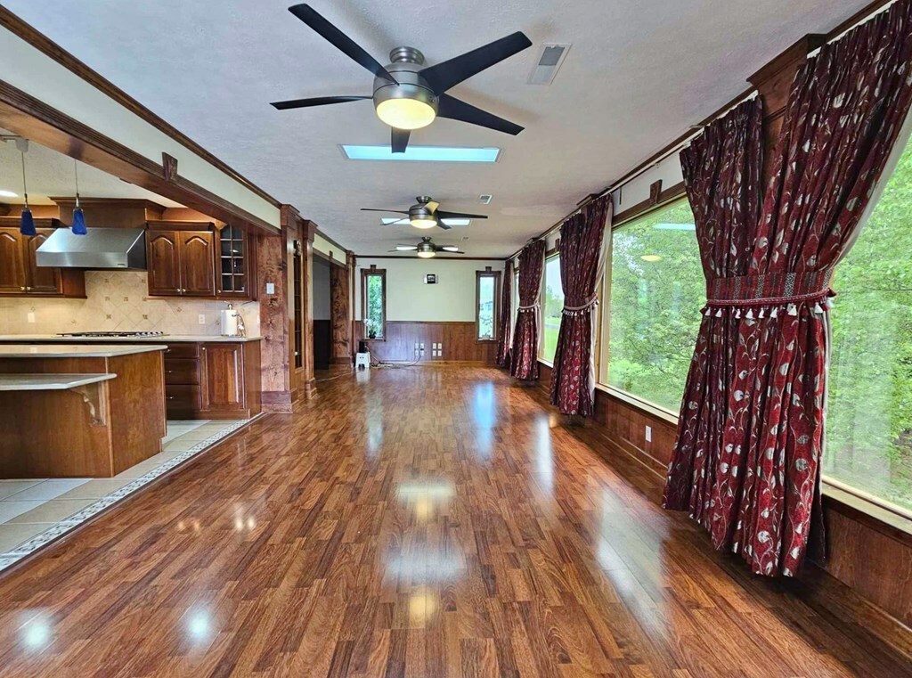 Property Photo: 110 Crown Point WV 24740