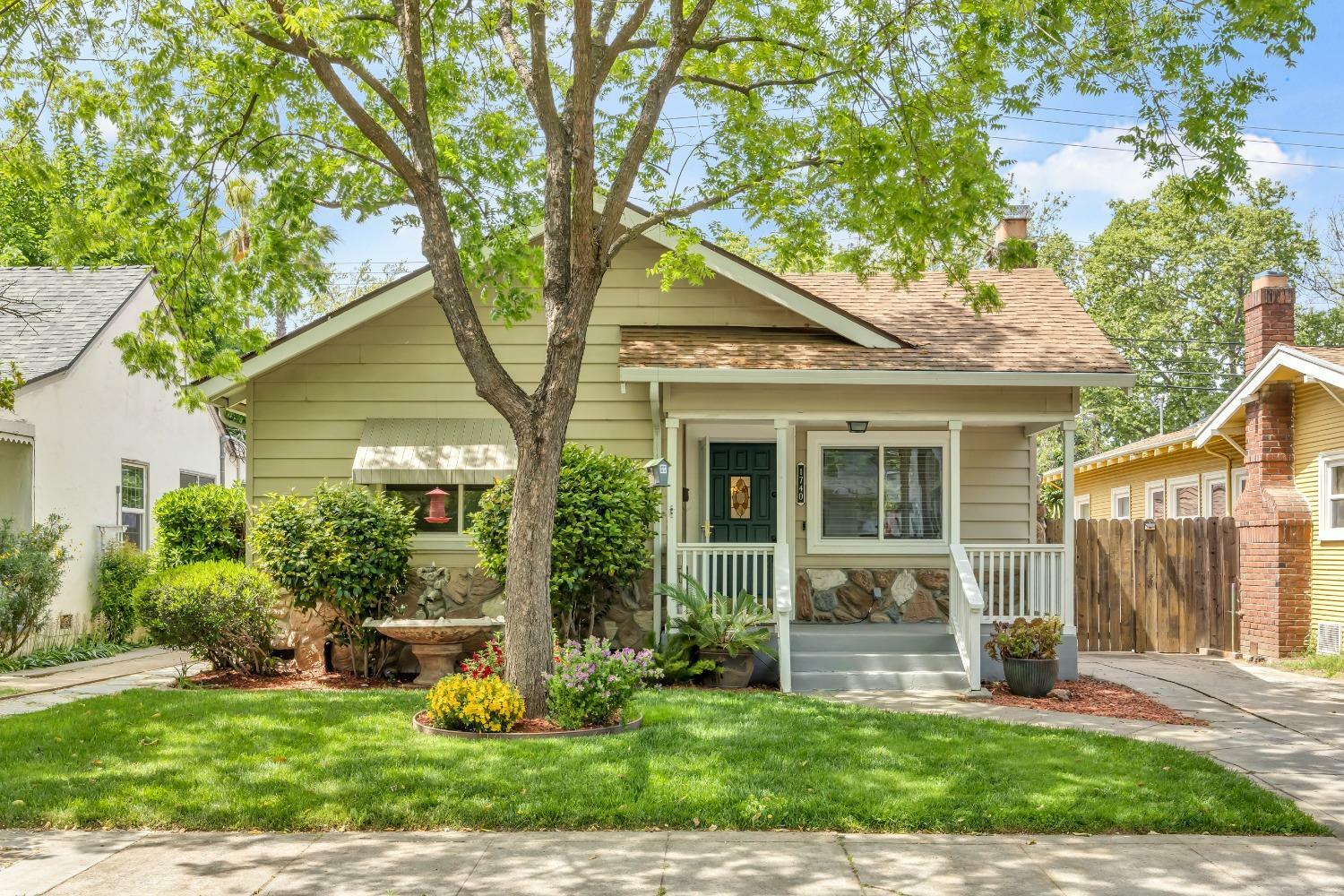 Property Photo: 1740 40th Street CA 95819