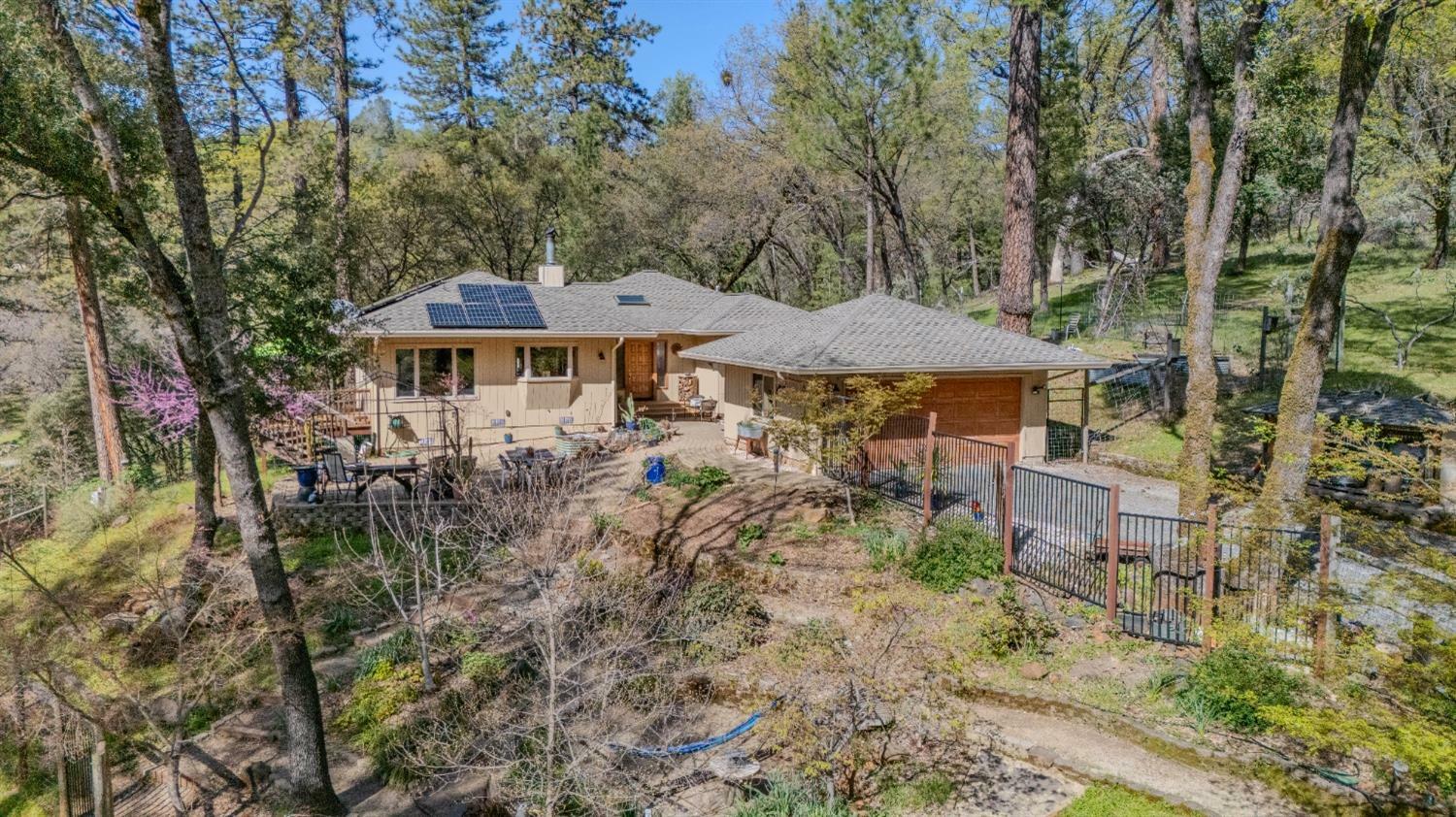 Property Photo: 19581 Wolf Creek Road CA 95949