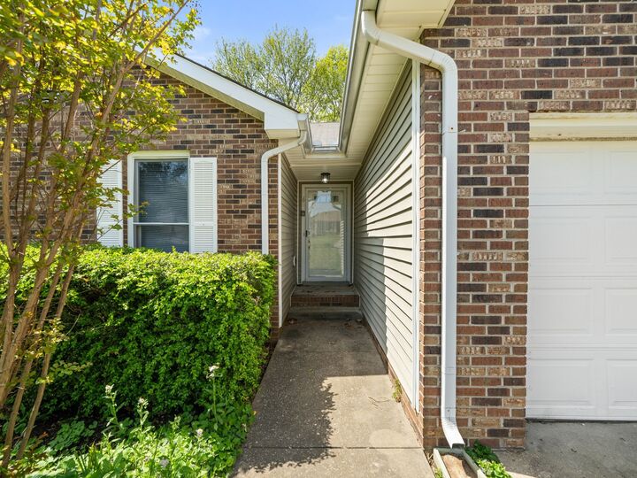 Property Photo: 168 Shady Maple Dr TN 37043