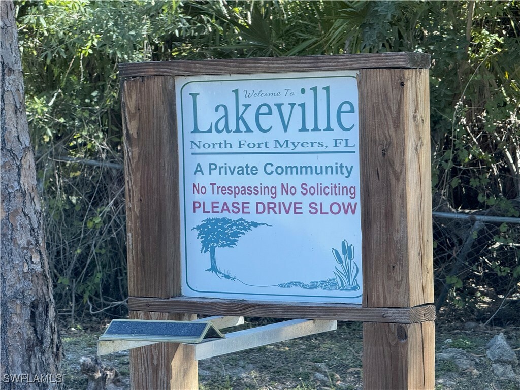 Property Photo: 2287 Deerfield Lane FL 33917