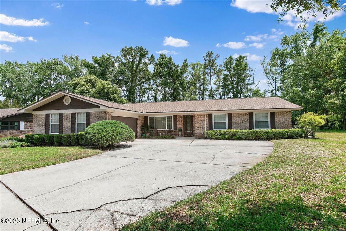 Property Photo: 2450 Aquarius Road FL 32073