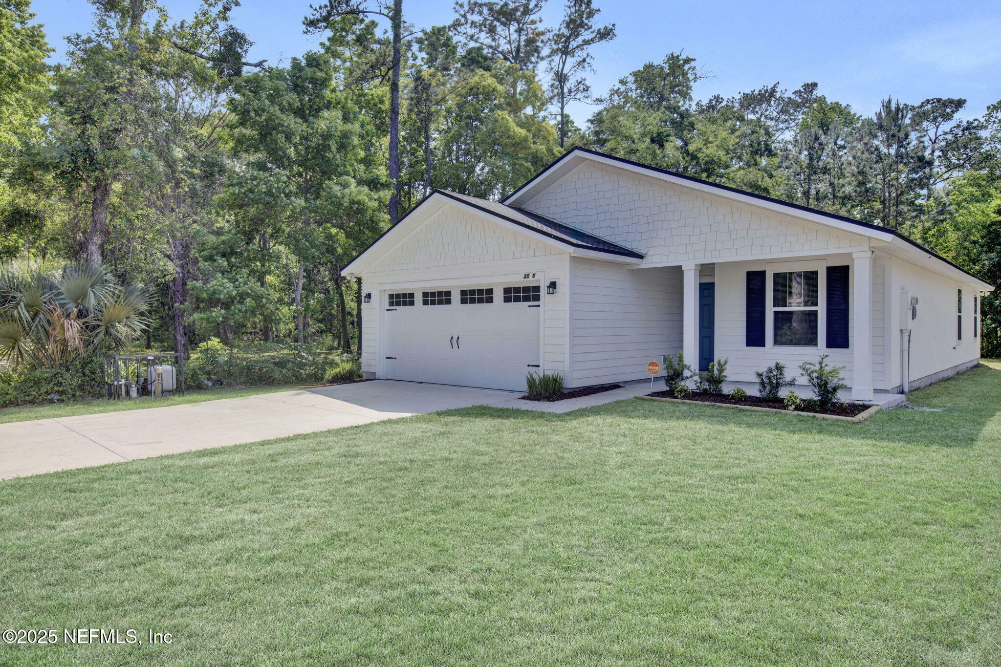 Property Photo: 3016 Ferlita Road FL 32216