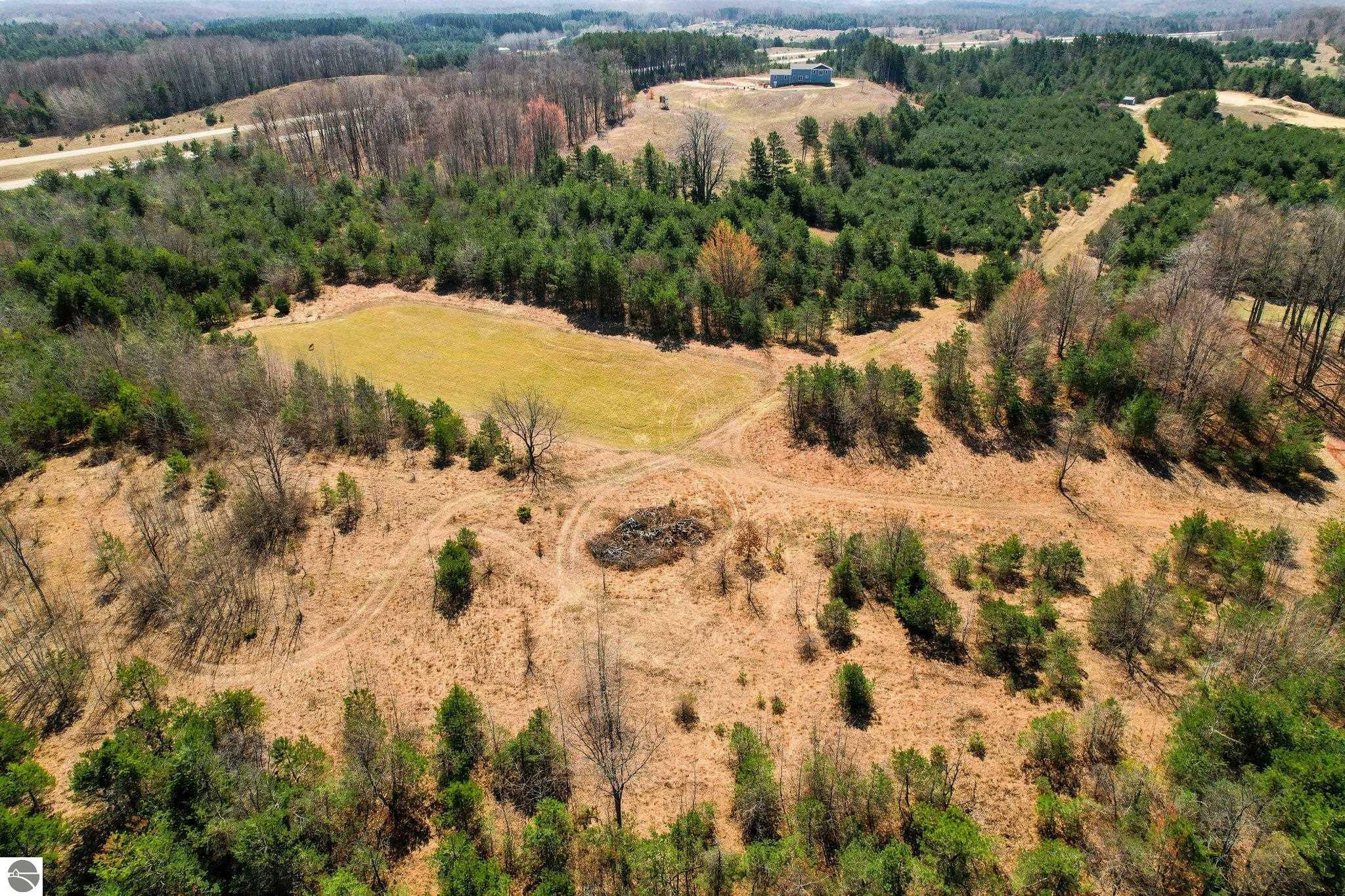 Property Photo: V/L Parcel D&Ampf E 18 1/2 Road MI 49663-8553