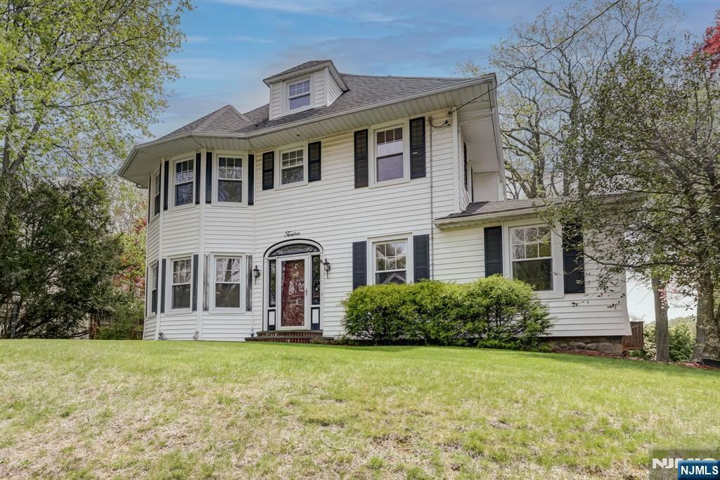 12 Linwood Terrace  Caldwell NJ 07006 photo