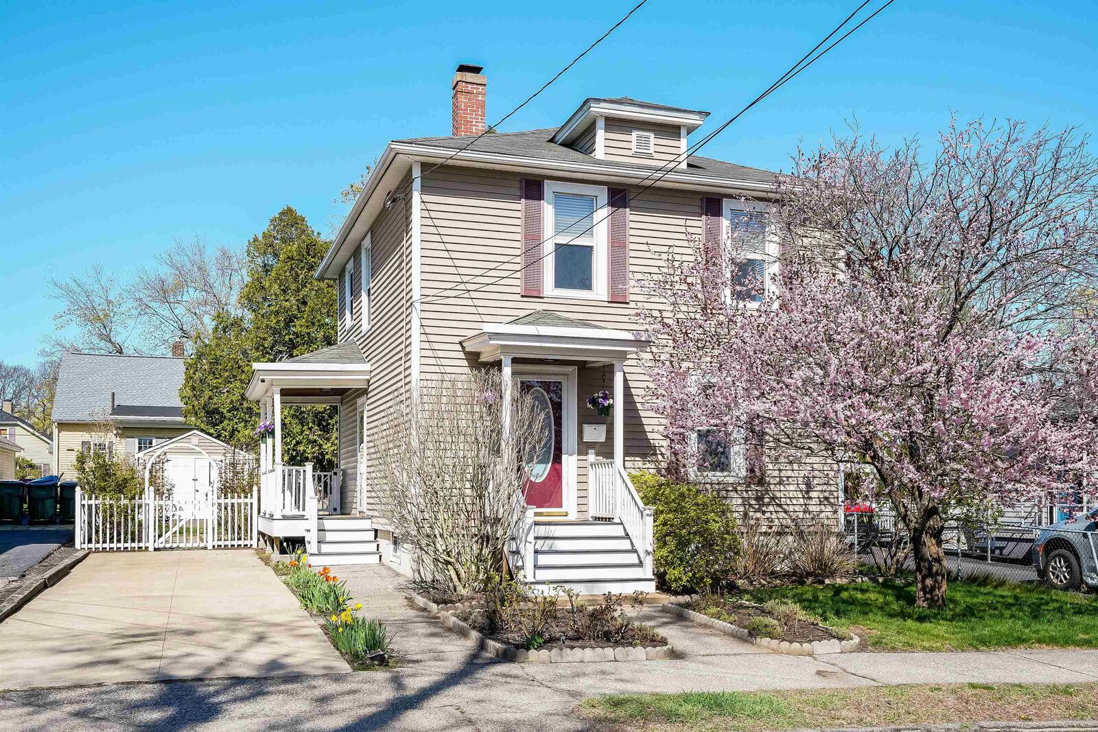Property Photo:  176 Cypress Street  NH 03103 