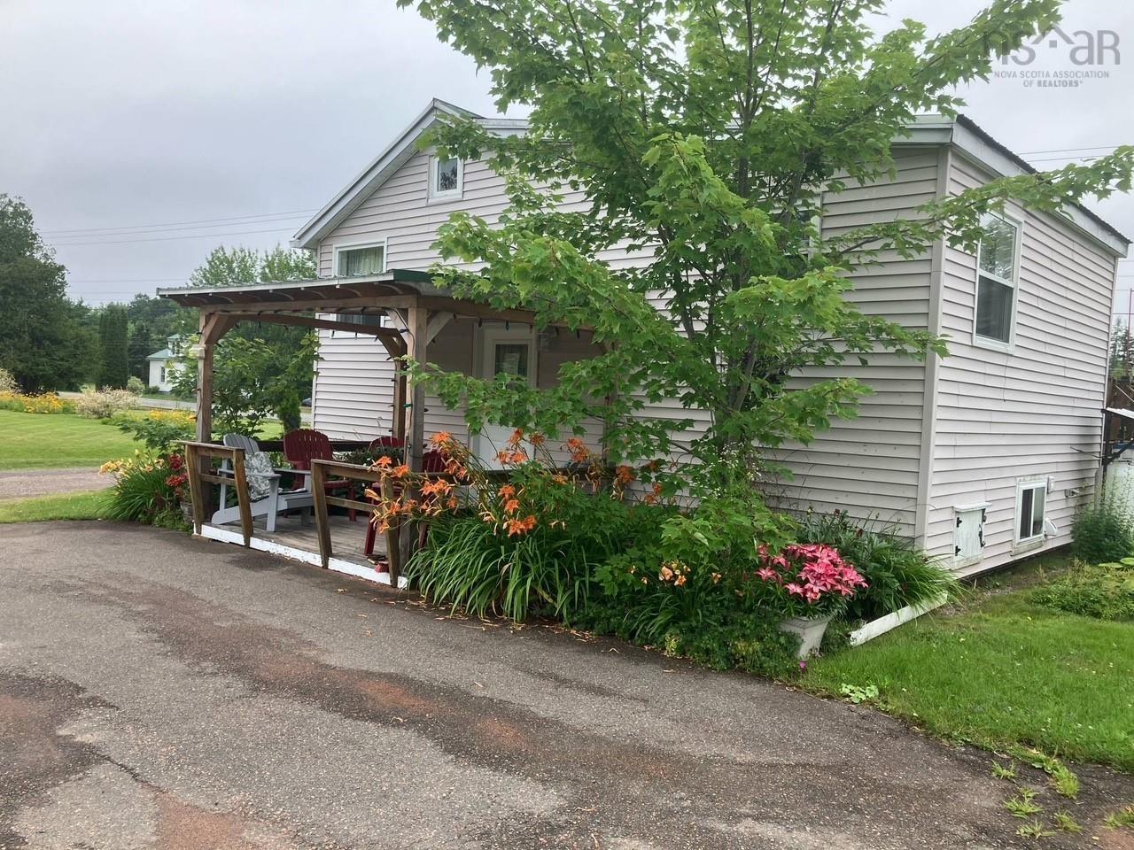 Photo de la propriété: 5886 Highway 2 NS B0M 1B0