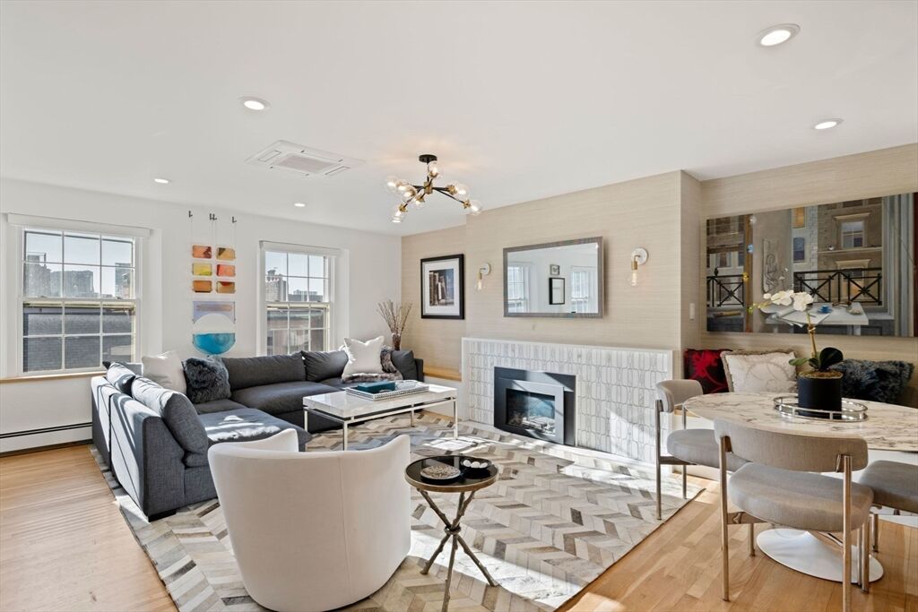 Property Photo:  1 Chestnut St 4B  MA 02108