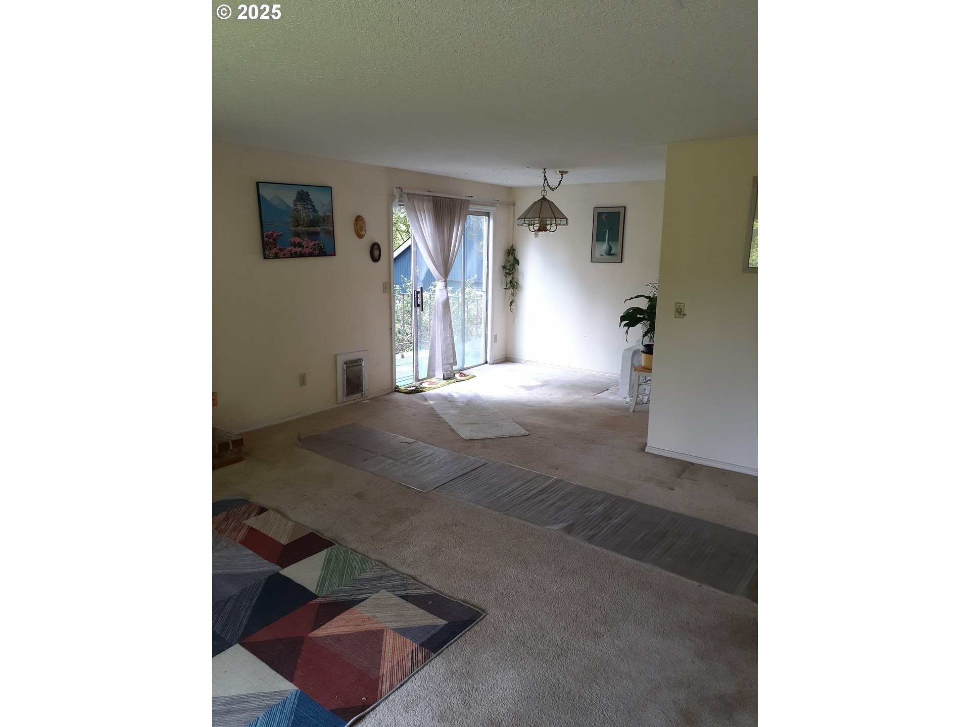 Property Photo: 17855 Deerbrush Ave OR 97035