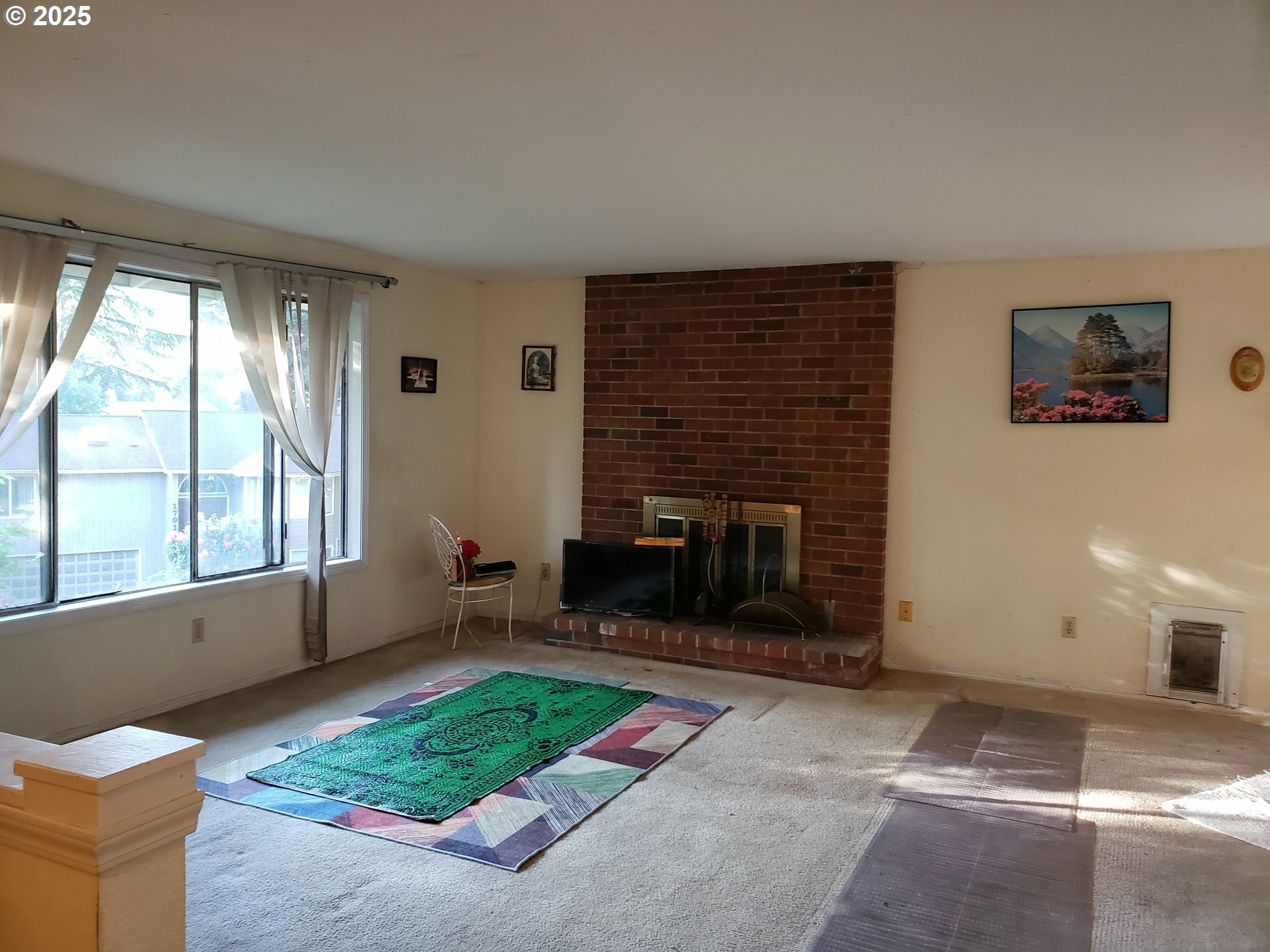 Property Photo: 17855 Deerbrush Ave OR 97035