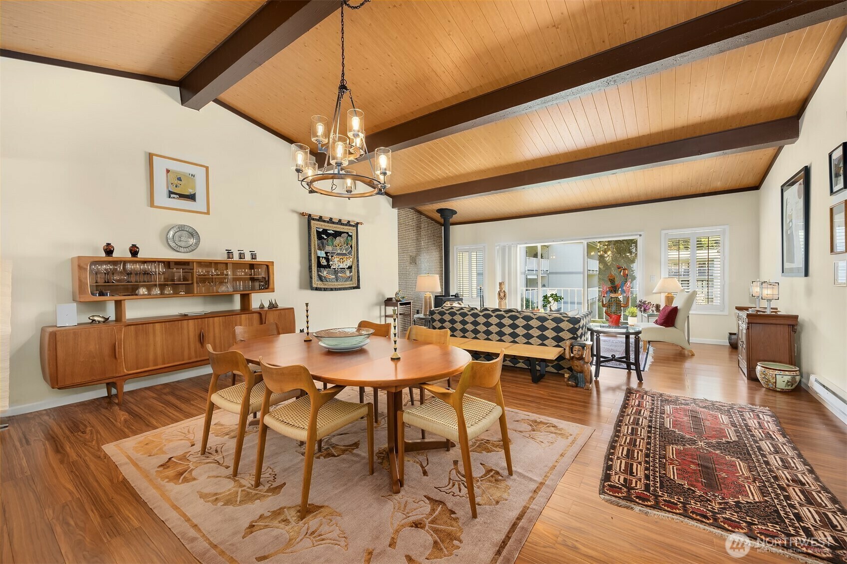 Property Photo: 13317 15th Avenue NE D4 WA 98125