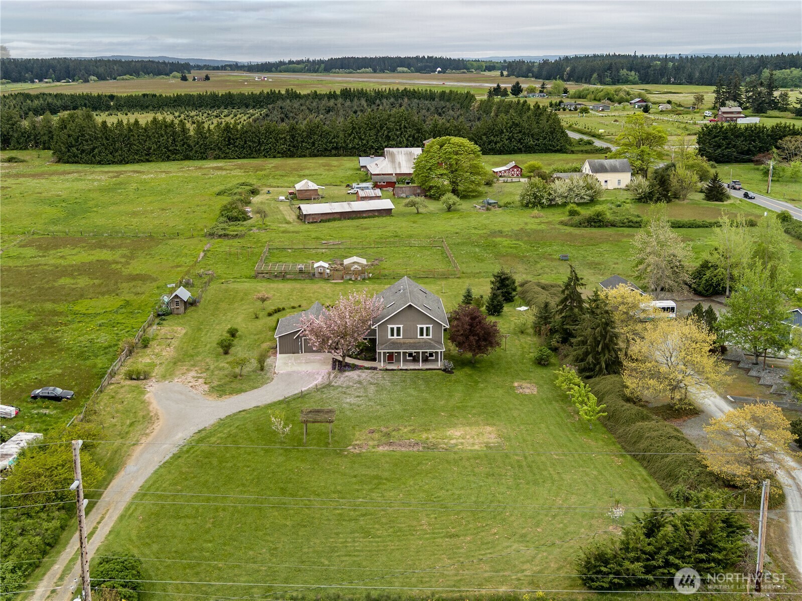 Property Photo: 325 W Morris Road WA 98239