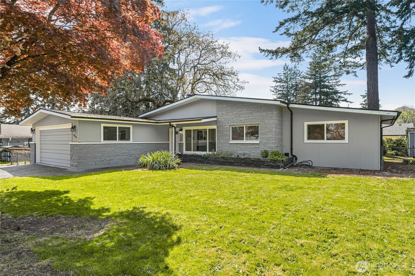 Property Photo: 9024 Gayle Avenue S WA 98499