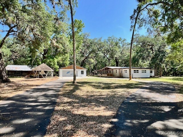 Property Photo: 268 S Tuck Point FL 34450