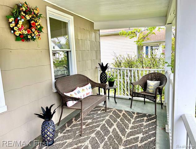 Property Photo: 419 N Gainsborough Avenue MI 48067