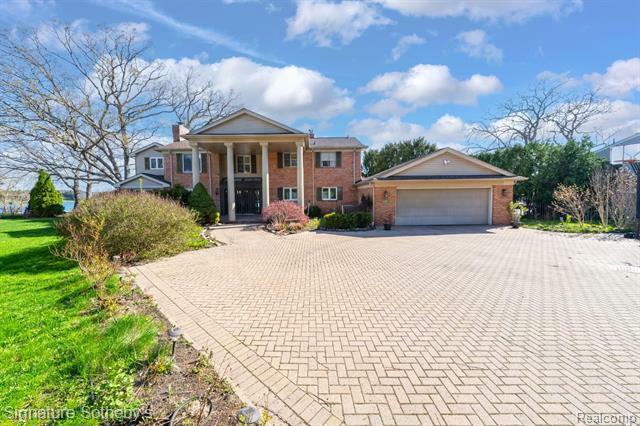 2224 Lake Angelus Shores  Lake Angelus MI 48326 photo