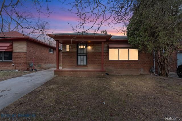 Property Photo: 14666 Rutherford Street MI 48227