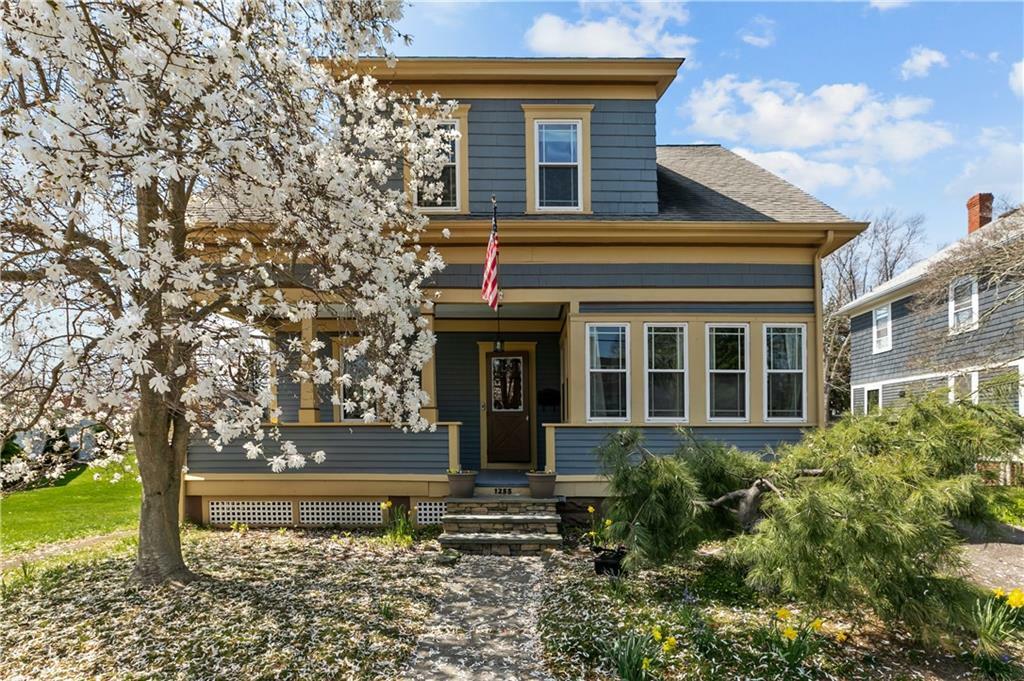 Property Photo: 1255 Hope Street RI 02809