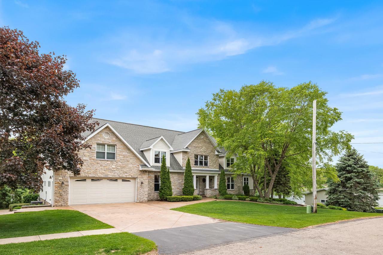 Property Photo: 453 South Street WI 54941