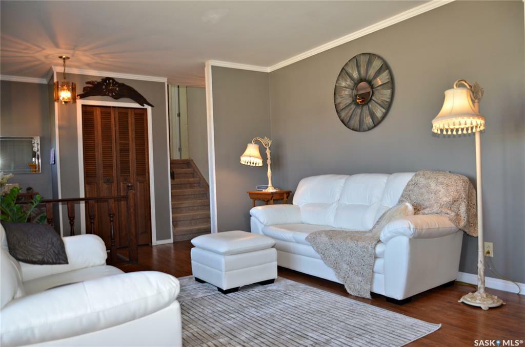 Property Photo:  720 Portage Avenue  SK S0A 0C1 