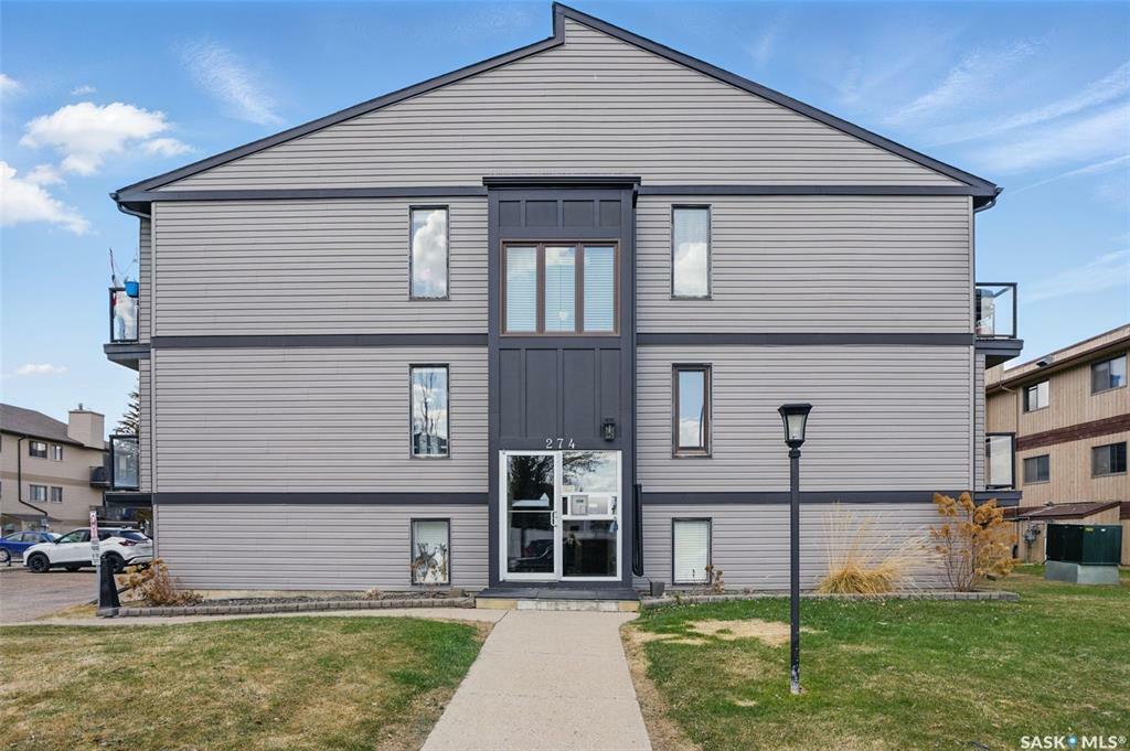 Property Photo: 274 Pinehouse Drive 16 SK S7K 4W9