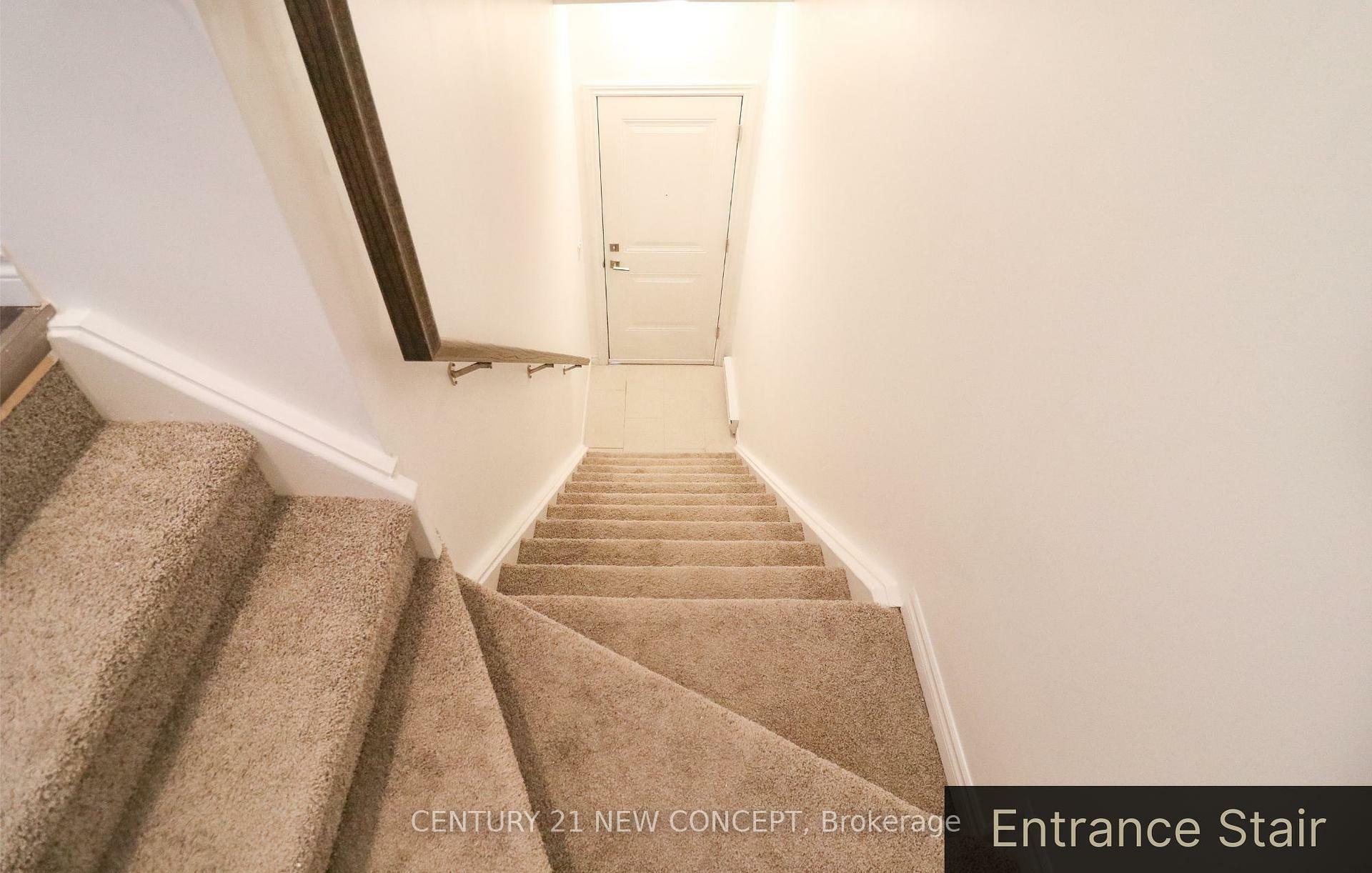 Property Photo: 1430 Highland Road W 4C ON N2N 0C3