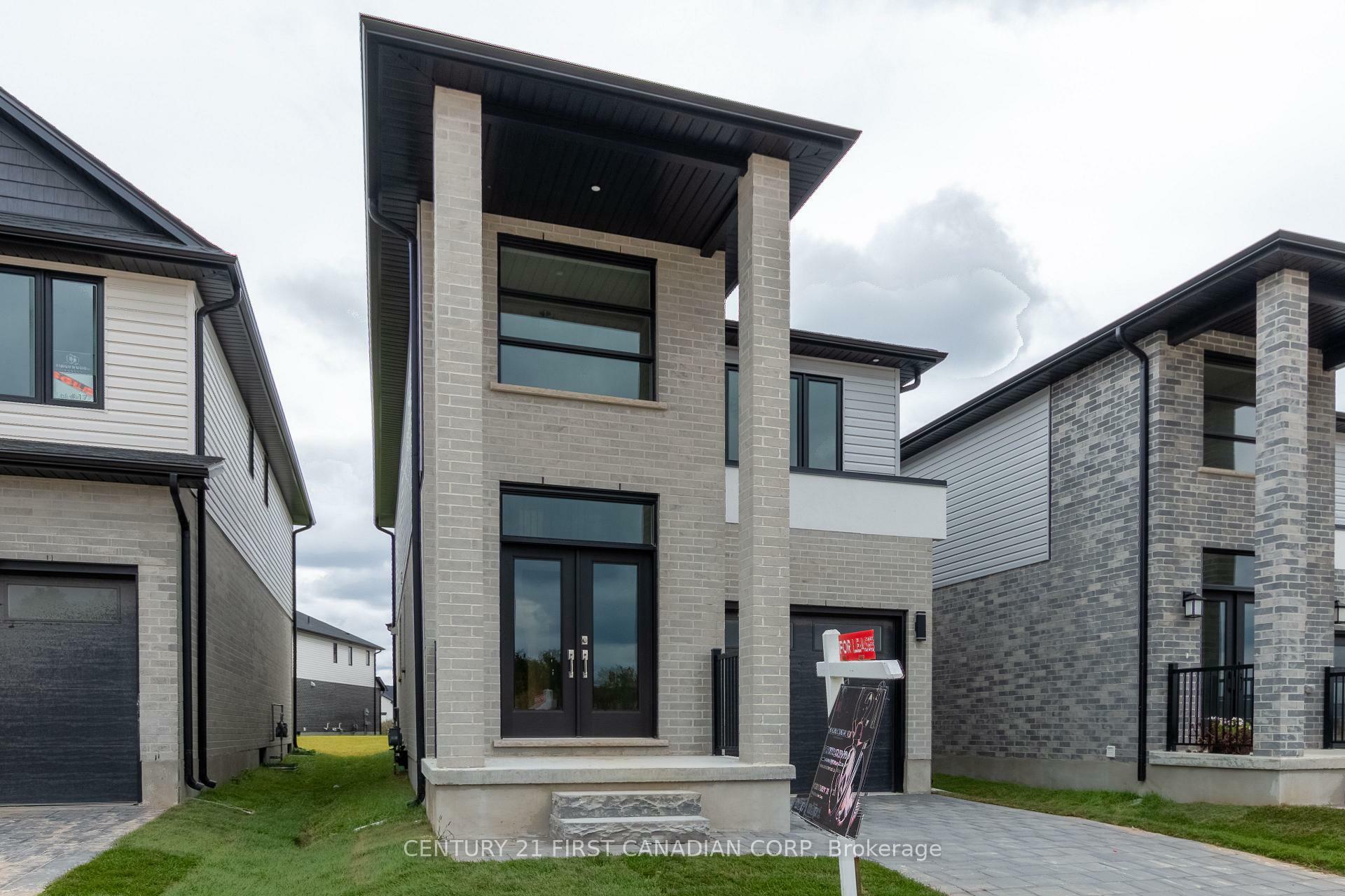 Photo de la propriété: 6453 Royal Magnolia Avenue W ON N6P 0K2