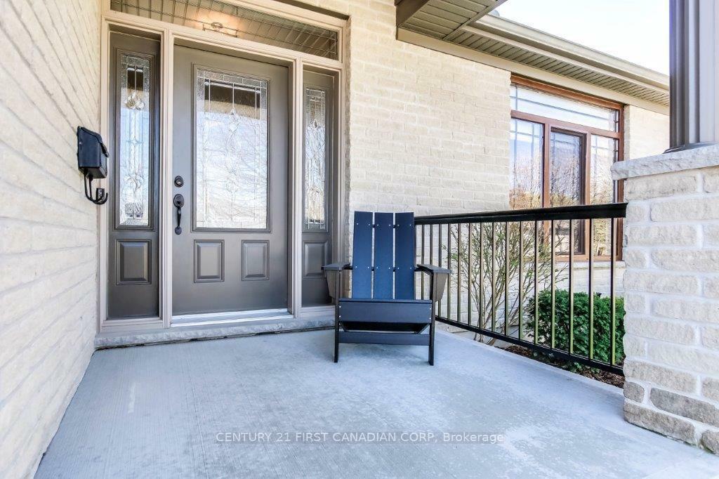 Photo de la propriété: 181 Skyline Avenue 25 ON N5X 0B2