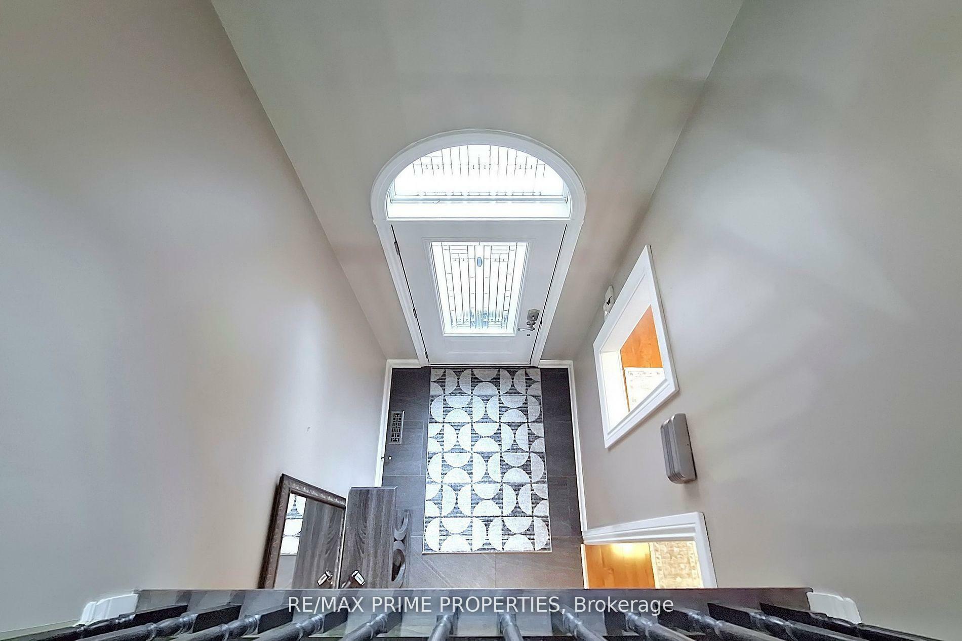 Property Photo: 32 Kennett Drive ON L1P 1L5