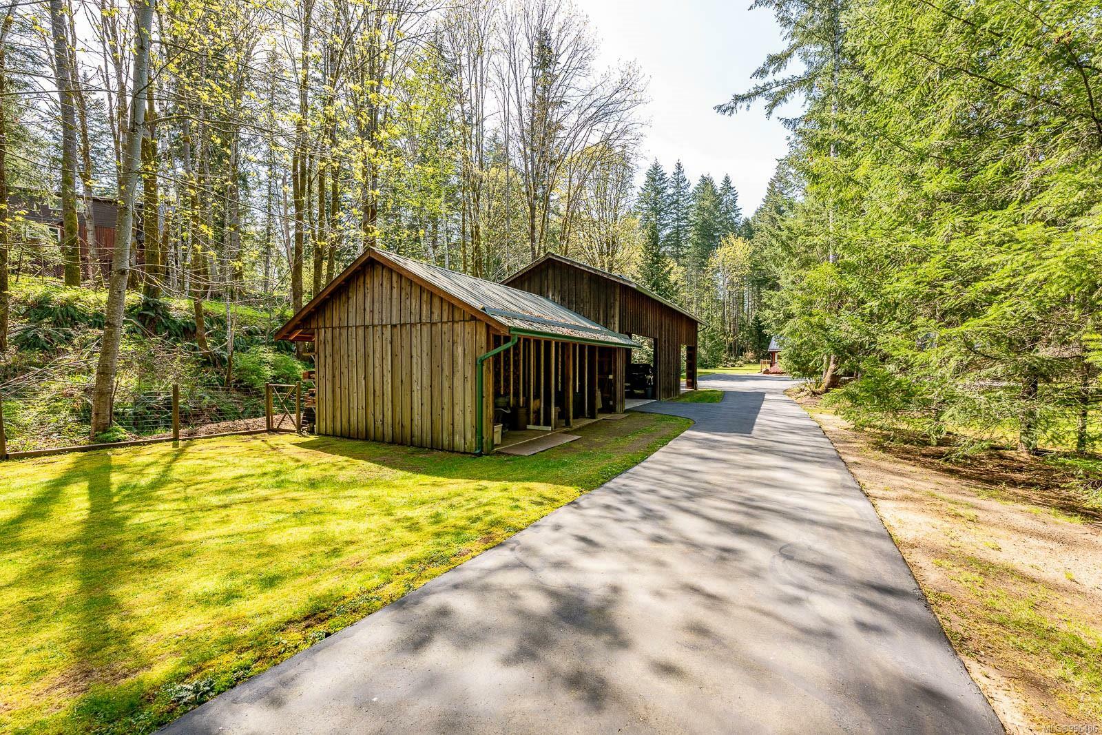 Property Photo: 3689 James Cres BC V9J 1E9