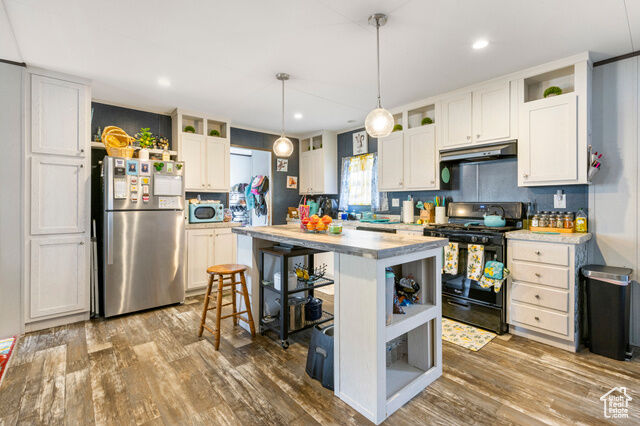 Property Photo:  370 Galahad St  UT 84054