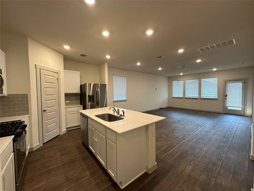 Property Photo: 125 Wichita River Road TX 78634