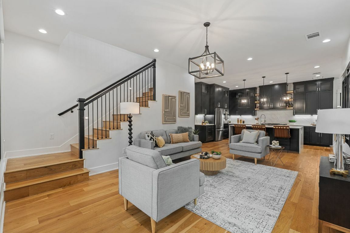 Property Photo: 408 W 34th Street TX 78705