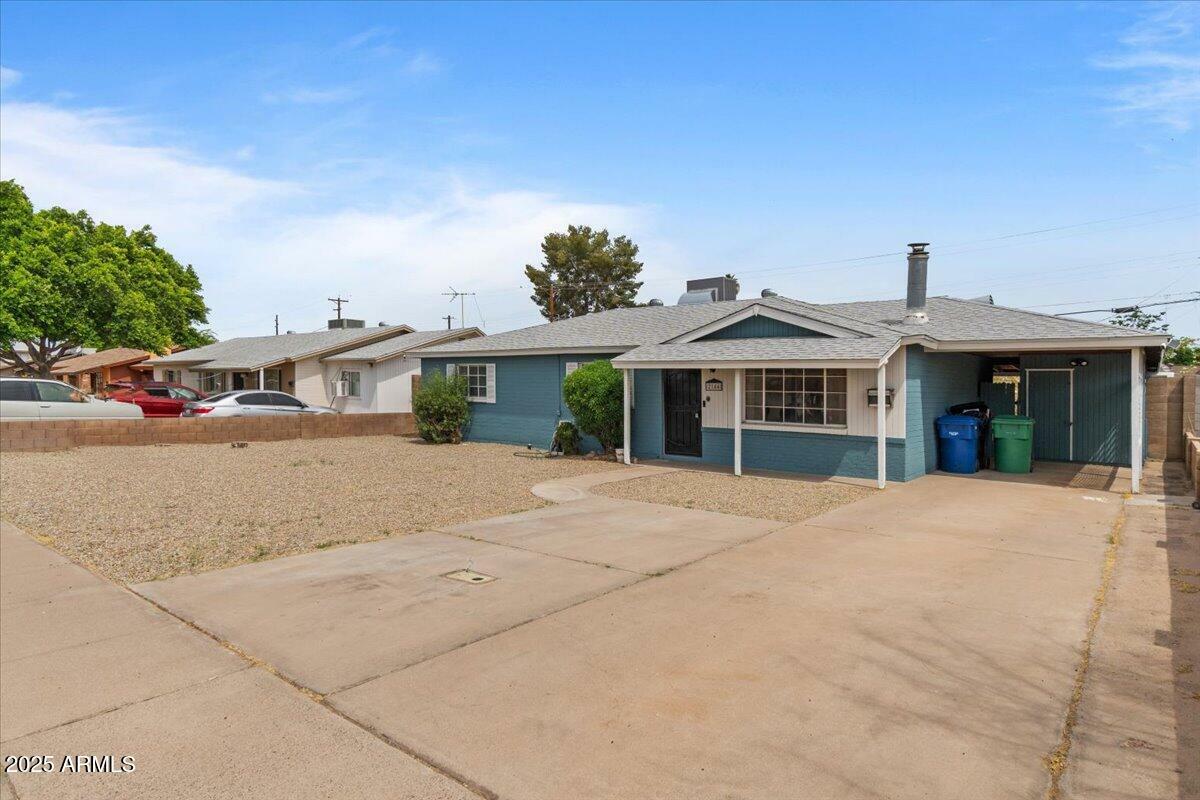 Property Photo: 2144 W 1st Place AZ 85201