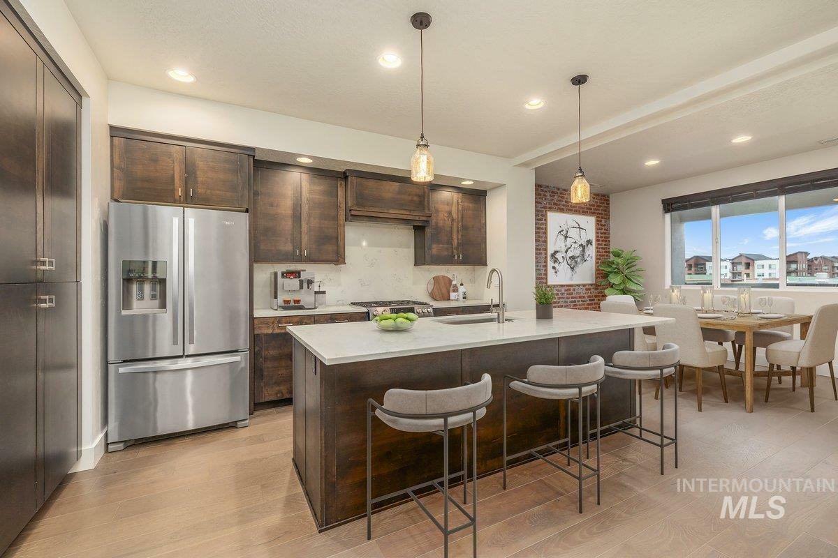 Property Photo: 3785 E Parkcenter Blvd ID 83716