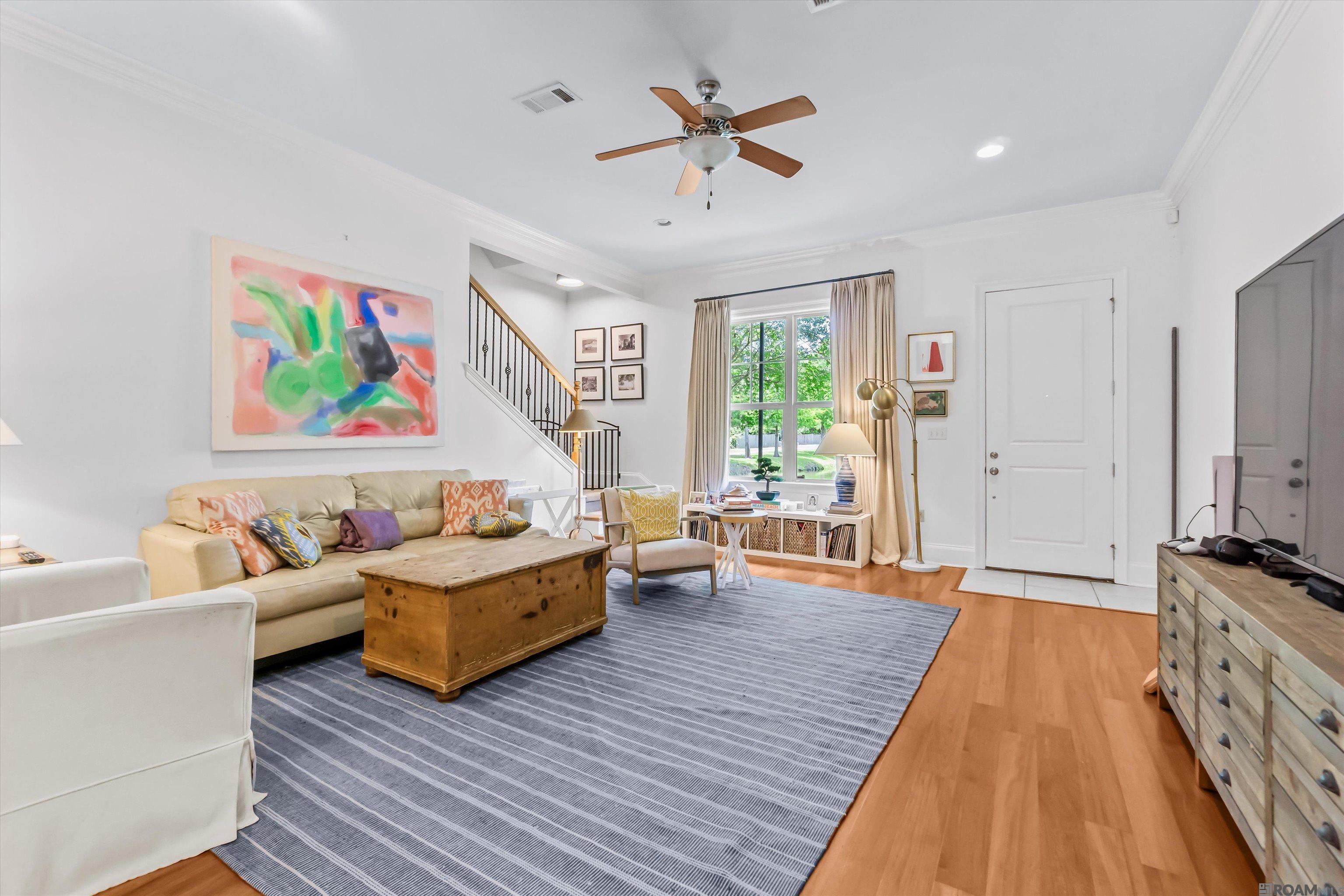 Property Photo: 4637 Burbank Dr #504 LA 70820