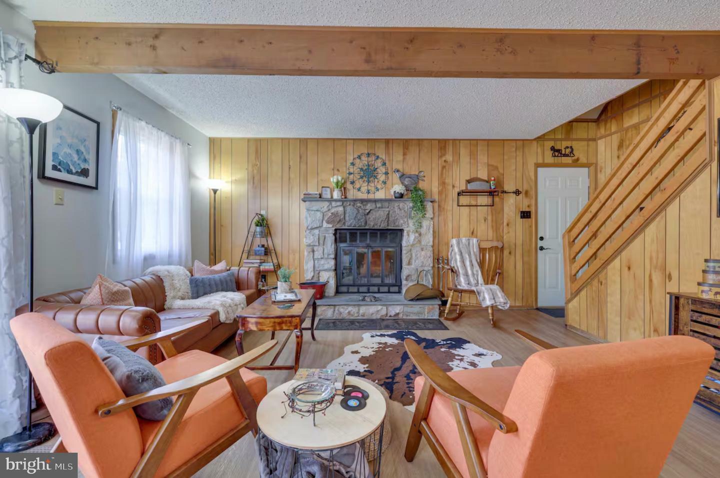 Property Photo:  35 Tennyson Circle  PA 18210 