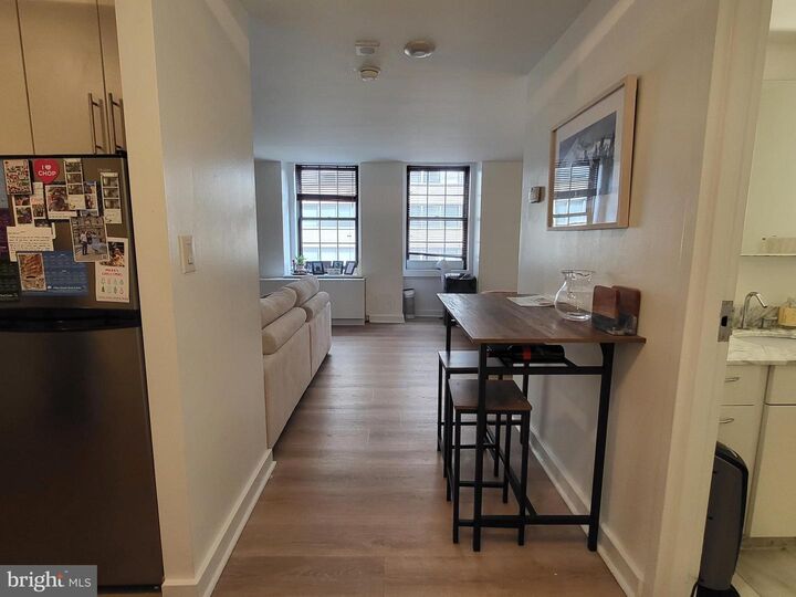 Property Photo:  219 S 18th Street 29 703  PA 19103 