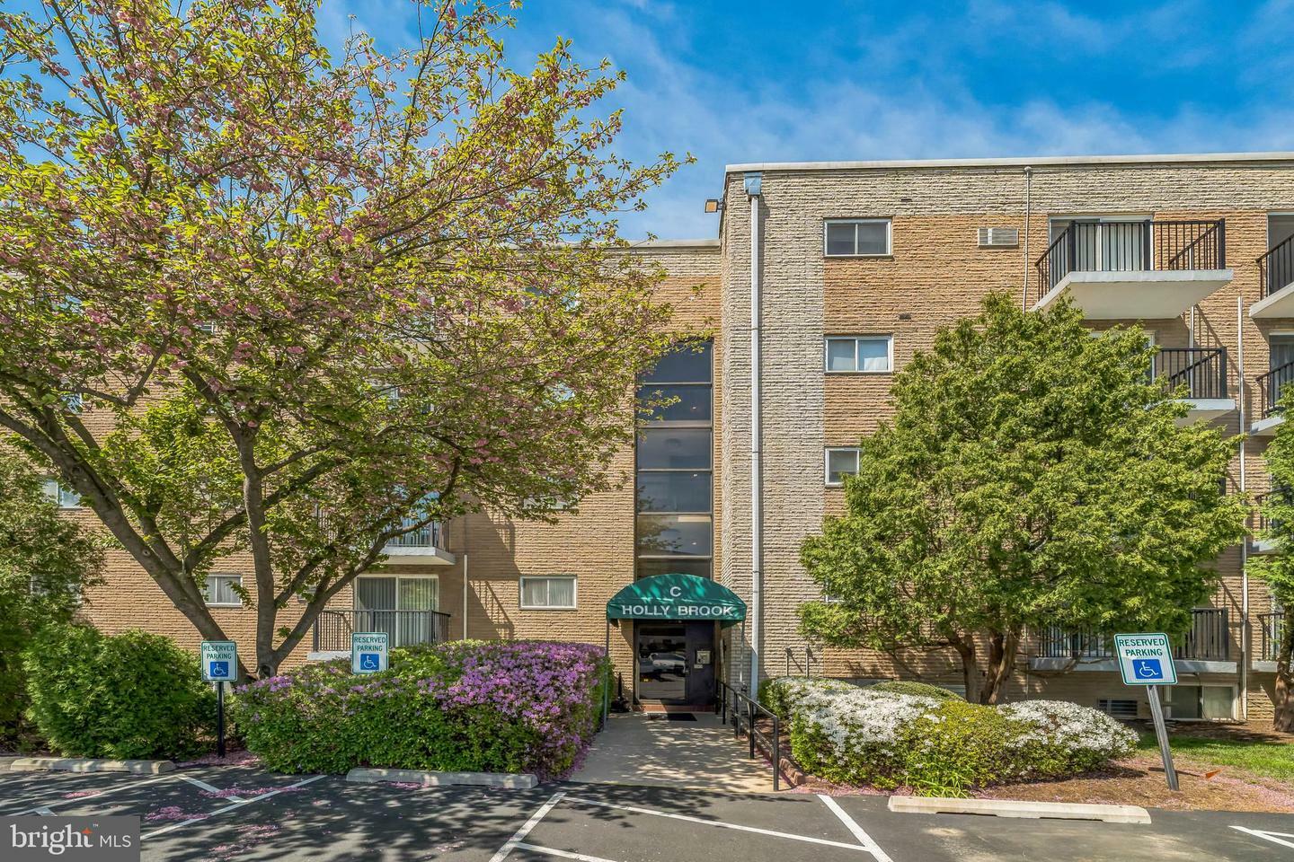 Property Photo: 3421 West Chester Pike C22 PA 19073