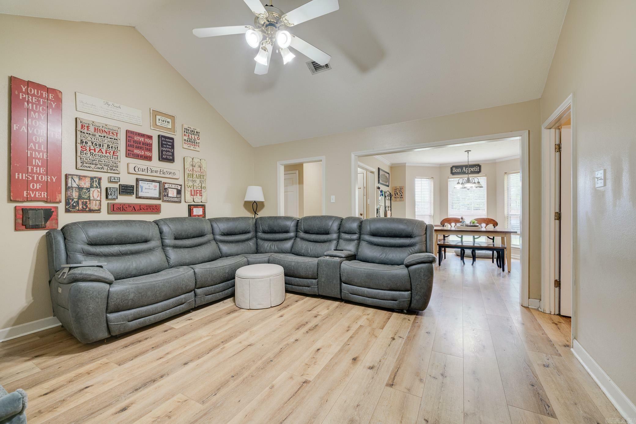 Property Photo: 1035 Montana Drive AR 72034