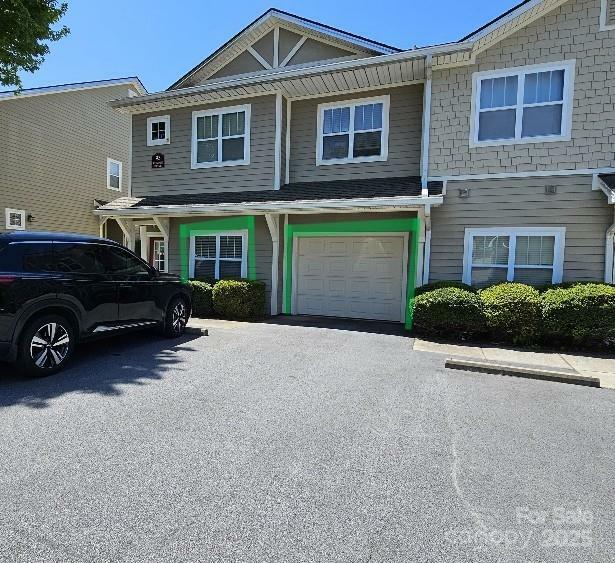 Property Photo: 93 Foxden Drive 101 NC 28732