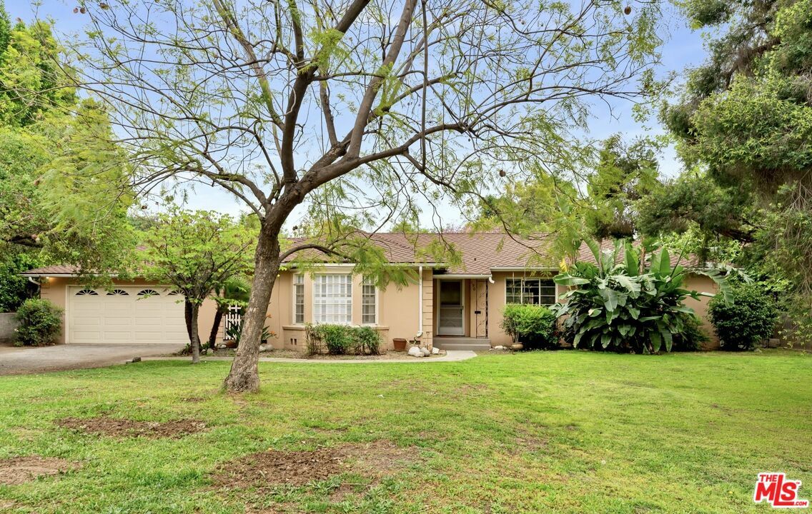 190 S Mountain Trl  Sierra Madre CA 91024 photo