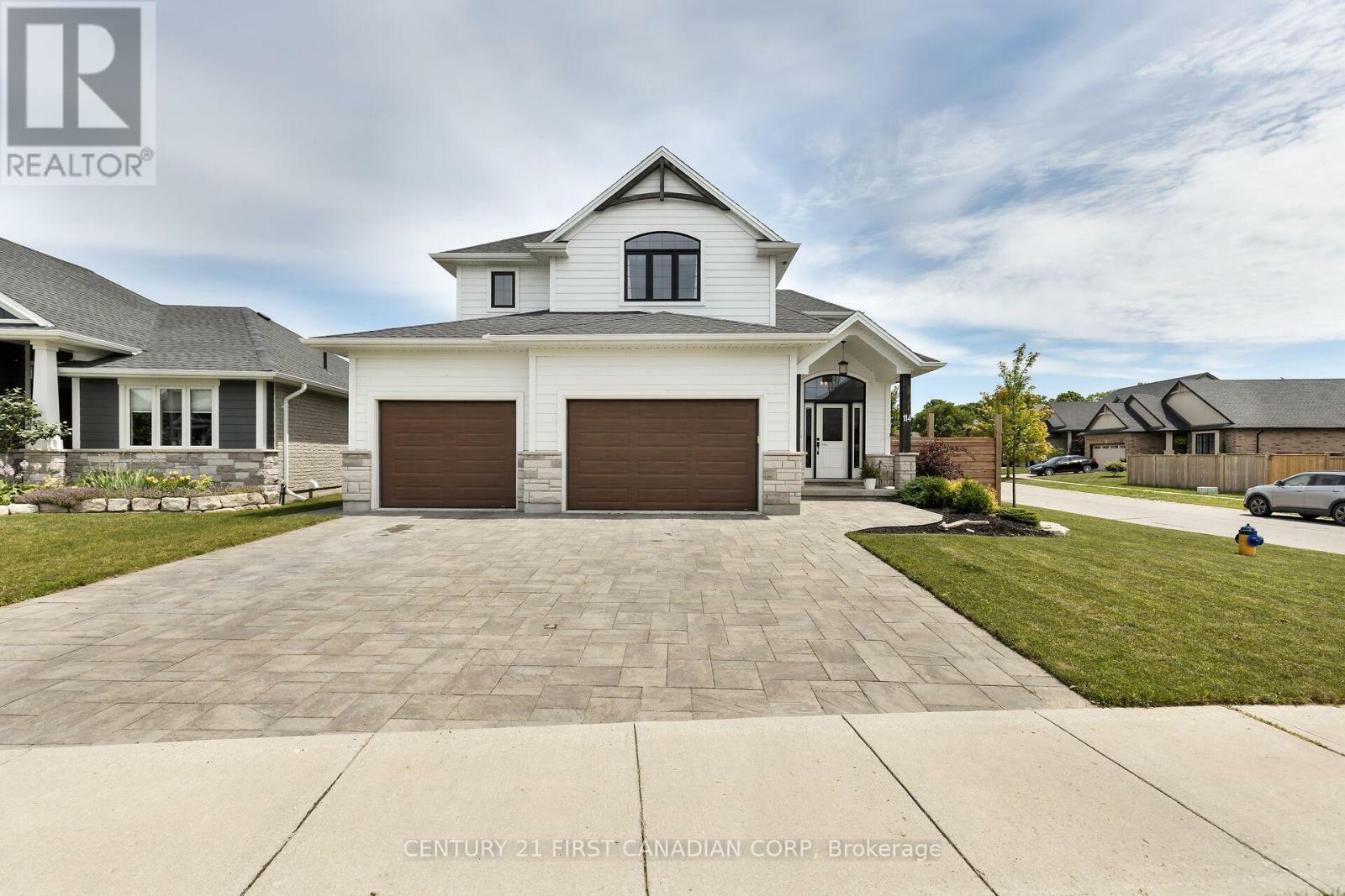 Photo de la propriété: 114 Old Field Lane ON N5L 0A9
