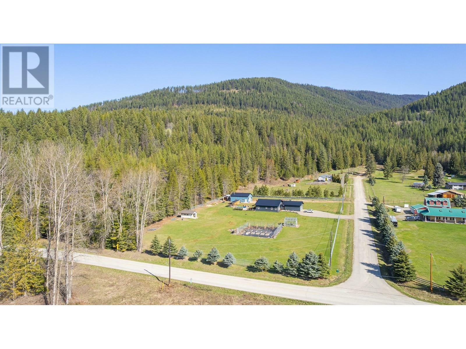 Photo de la propriété: 1087 Bear Brook Road BC V0B 1G8