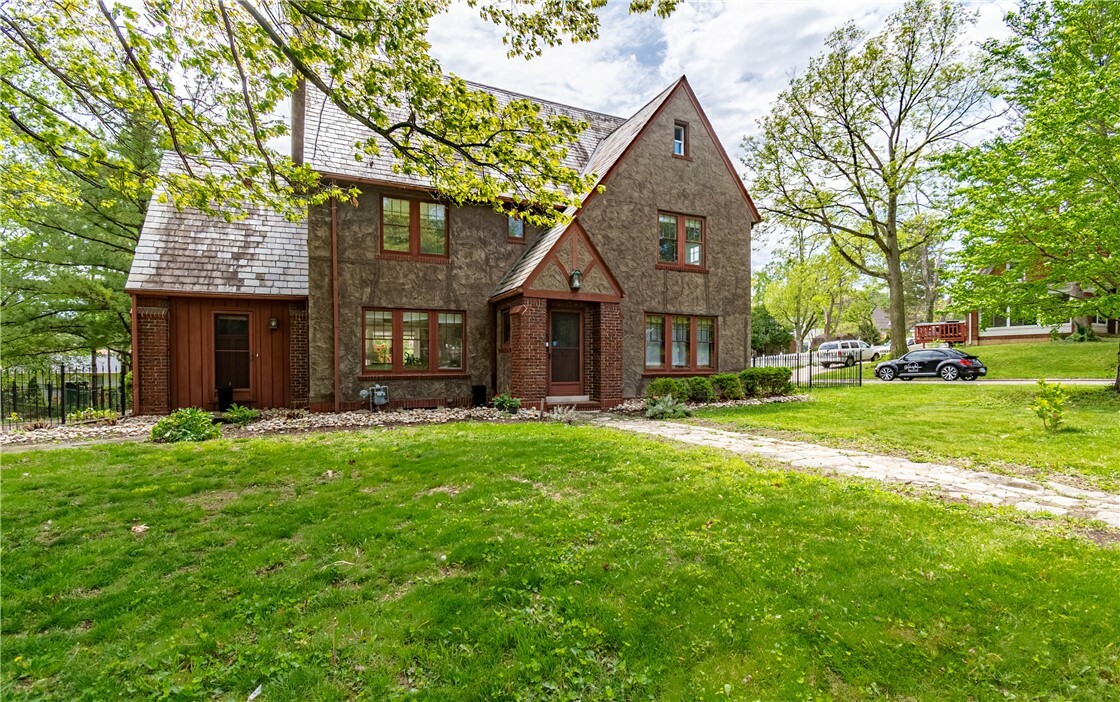 1679 W Main Street  Decatur IL 62522 photo