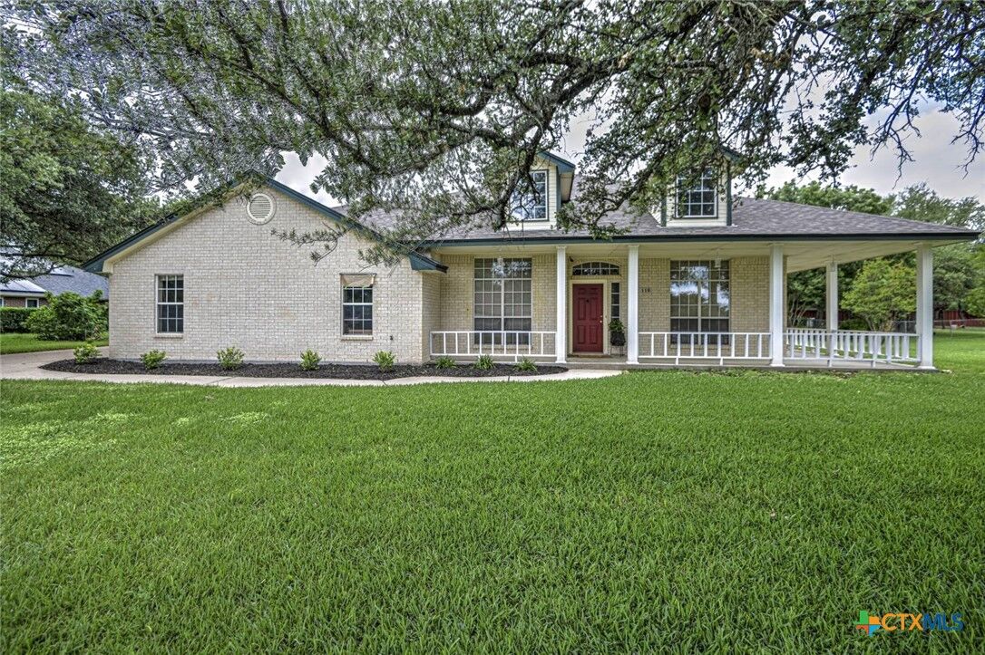 Property Photo:  110 Wyatt Earp Loop  TX 76559 