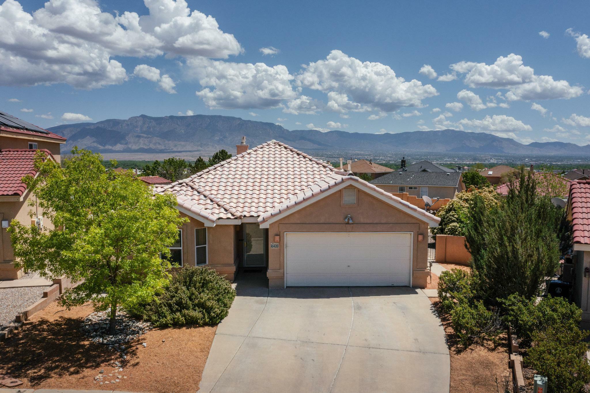 Property Photo: 10420 Descollado Road NW NM 87114