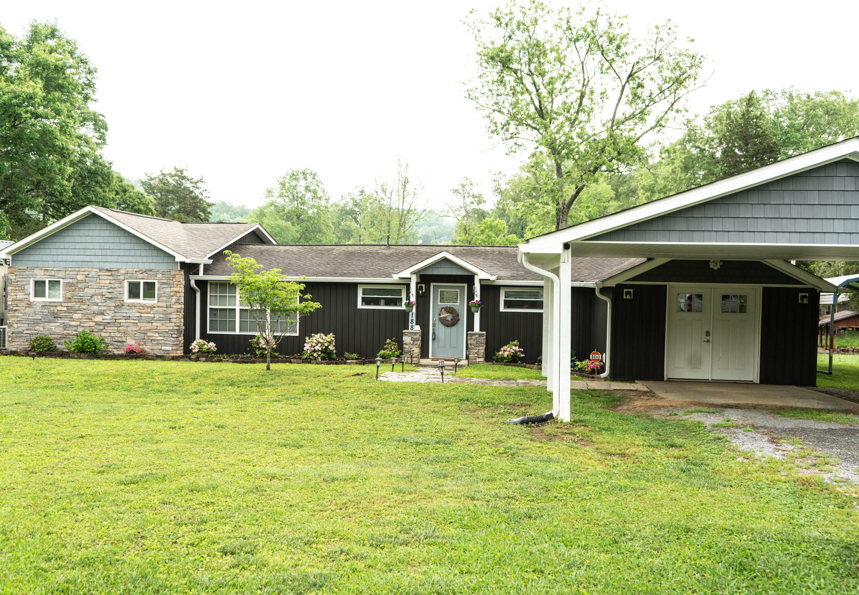 Property Photo:  188 Hillside Road  TN 37381 