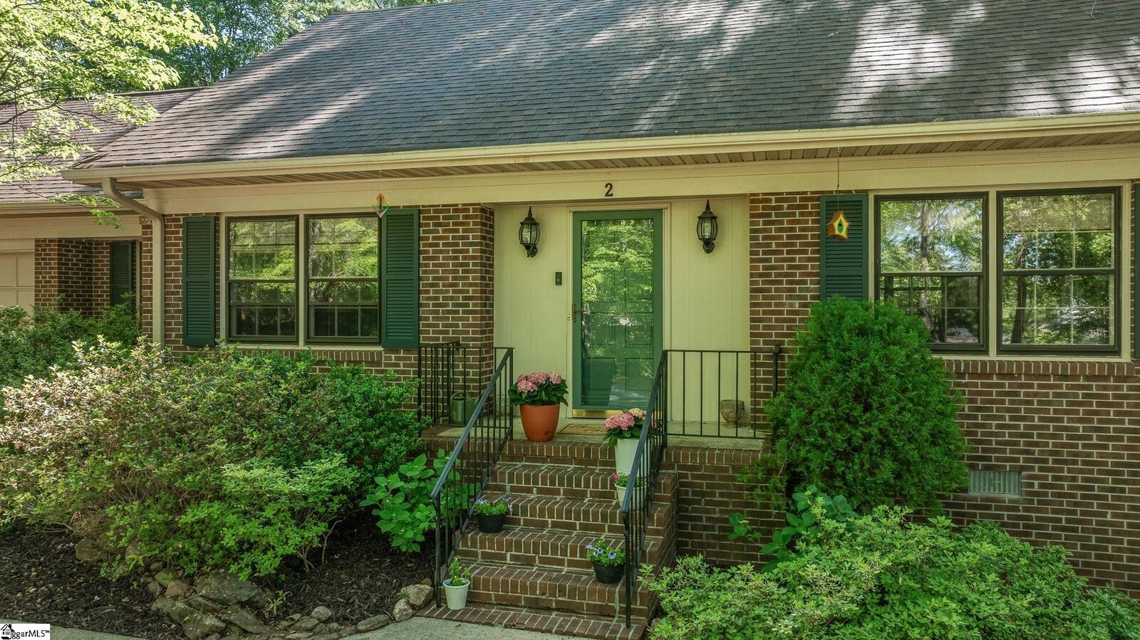 Property Photo:  2 Finley Court  SC 29662 